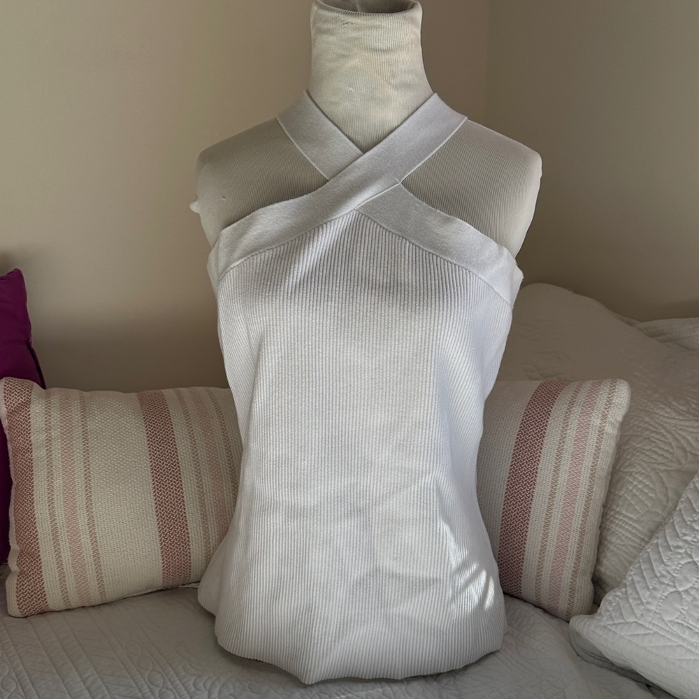 INC International Concepts White Cross-Over Ribbed Halter Tank size large